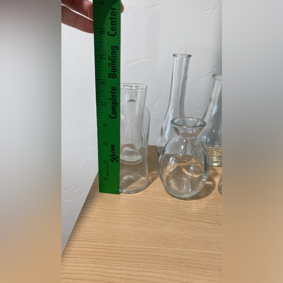 Assorted Clear Bud Vases 10 - Picture 4 of 7